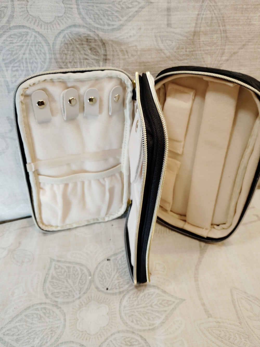 Quilted Black Travel Jewelry Bag Organizer - Picture 5 of 6